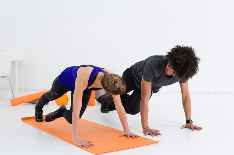 Ben Blake Davies coaching a golf fitness client